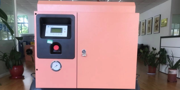 永磁變頻螺桿空壓機(jī)怎樣選擇冷干機(jī)