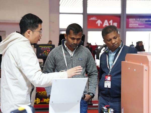 晨恩空壓機-團隊風采（65）