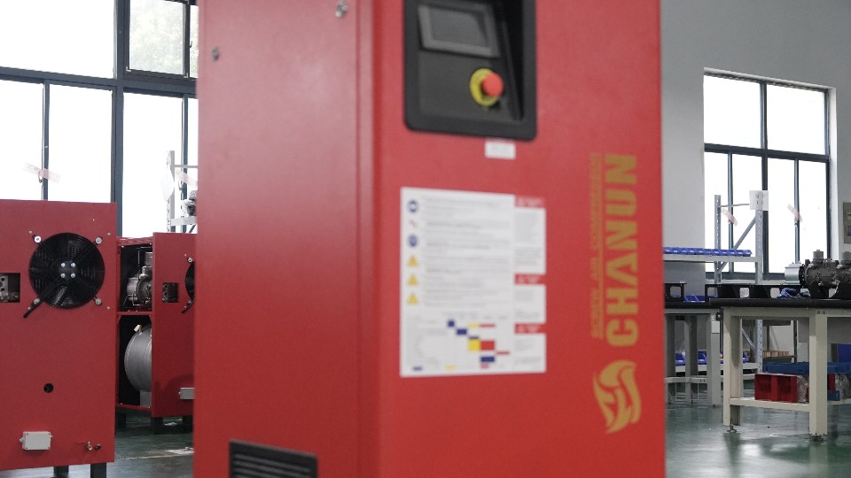 節(jié)能不是喊口號(hào)！一臺(tái)高效空壓機(jī)能幫工廠省下多少電？