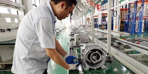 為什么選擇無油空壓機？無油空壓機有什么優(yōu)點？